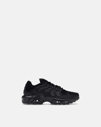 AIR MAX PLUS TN TERRASCAPE “TRIPLE BLACK”