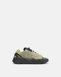 YEEZY BOOST 700 MNVM “RESIN”